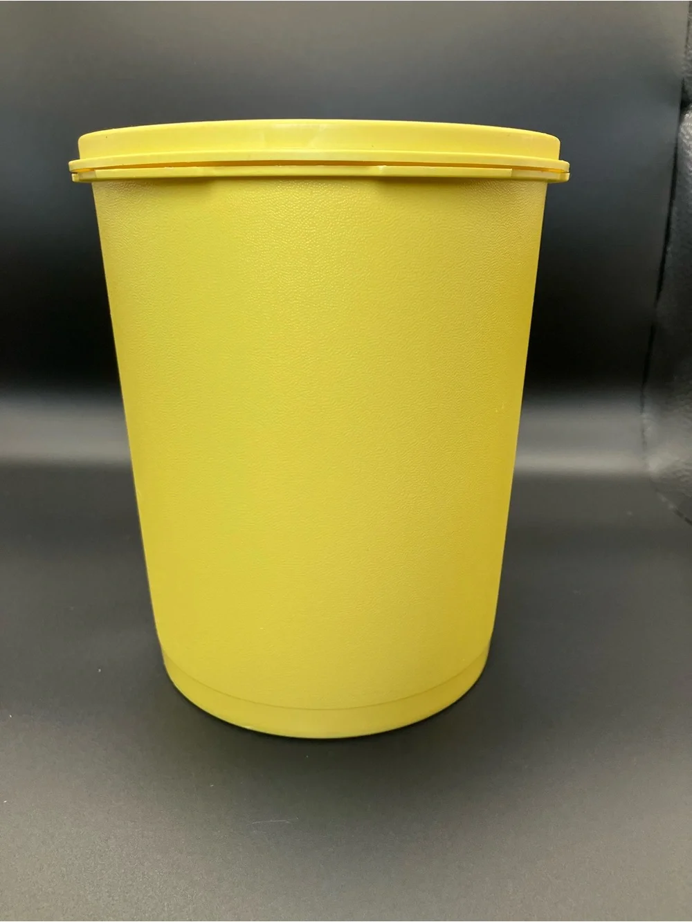 Tupperware vibrant yellow